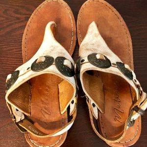 Matisse Distressed Leather Sandal